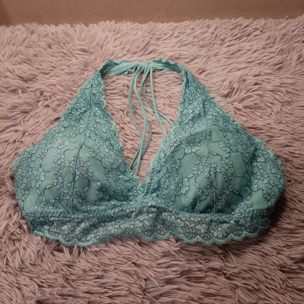 Gilly Hicks Sydney Lace Bralette with Strappy Back  Size Large